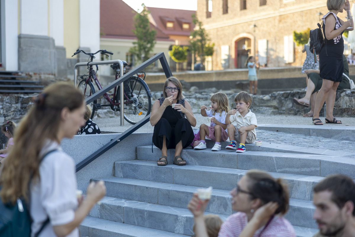 Premiera predstave Dobro jutro, travnik